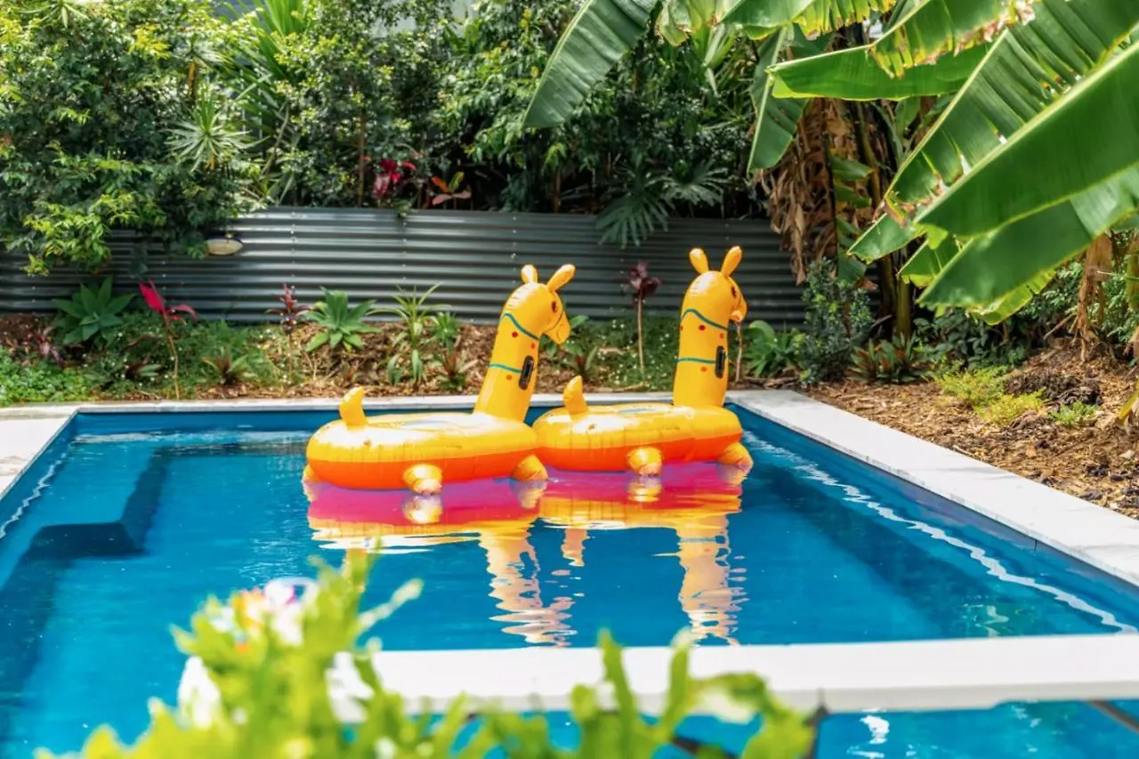 Oxley Mineral Pool & Private Home Suburbanstay Brisbane Australia